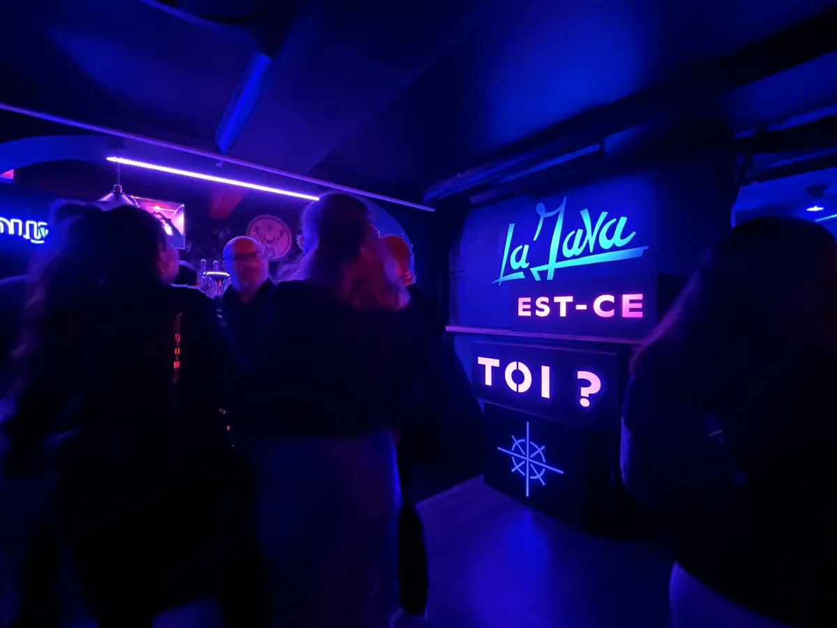 Éditions Gallimard - Nous